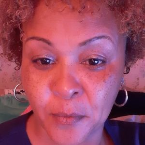 Meet your Posher, Violet